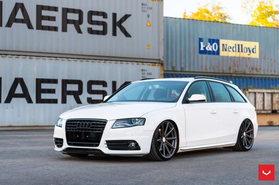  Audi A4 Avant on Vossen Wheels (VFS10) 2017 года  (фото 10 из 23)